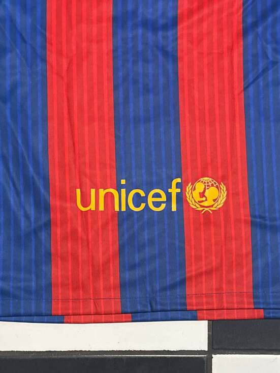 Nike FC Barcelona 2016-17 Home Jersey - Picture 3 of 8